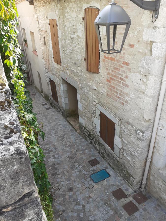 Petit Gite Des Augustins มงฟลองแกง ภายนอก รูปภาพ