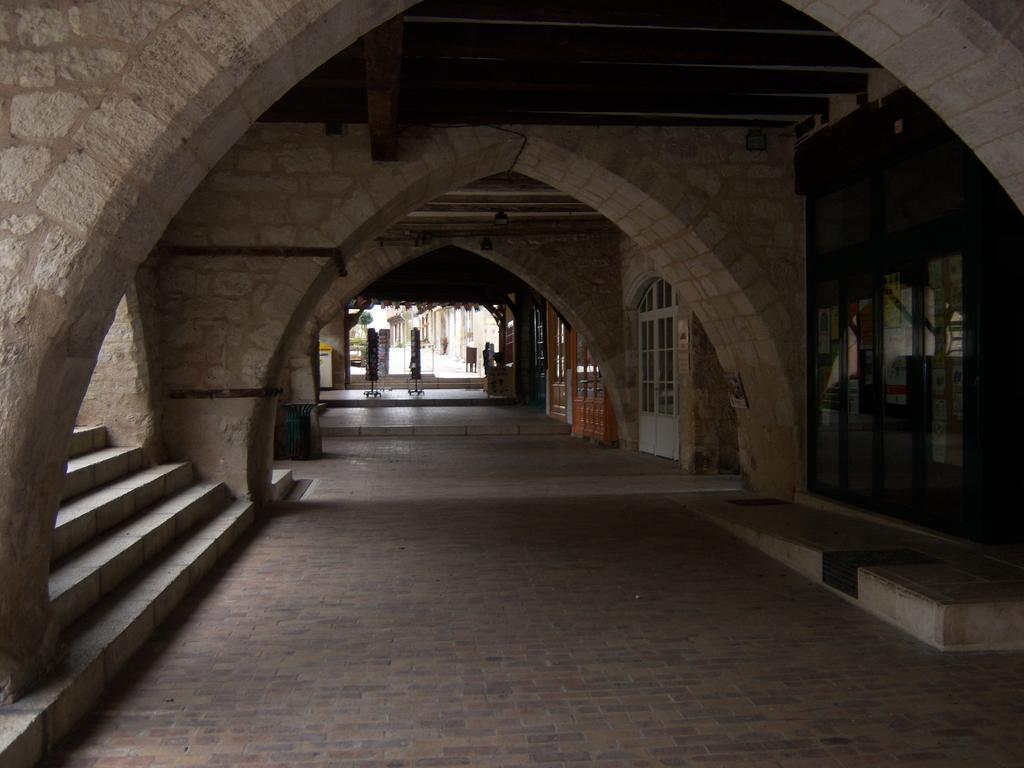 Petit Gite Des Augustins มงฟลองแกง ภายนอก รูปภาพ